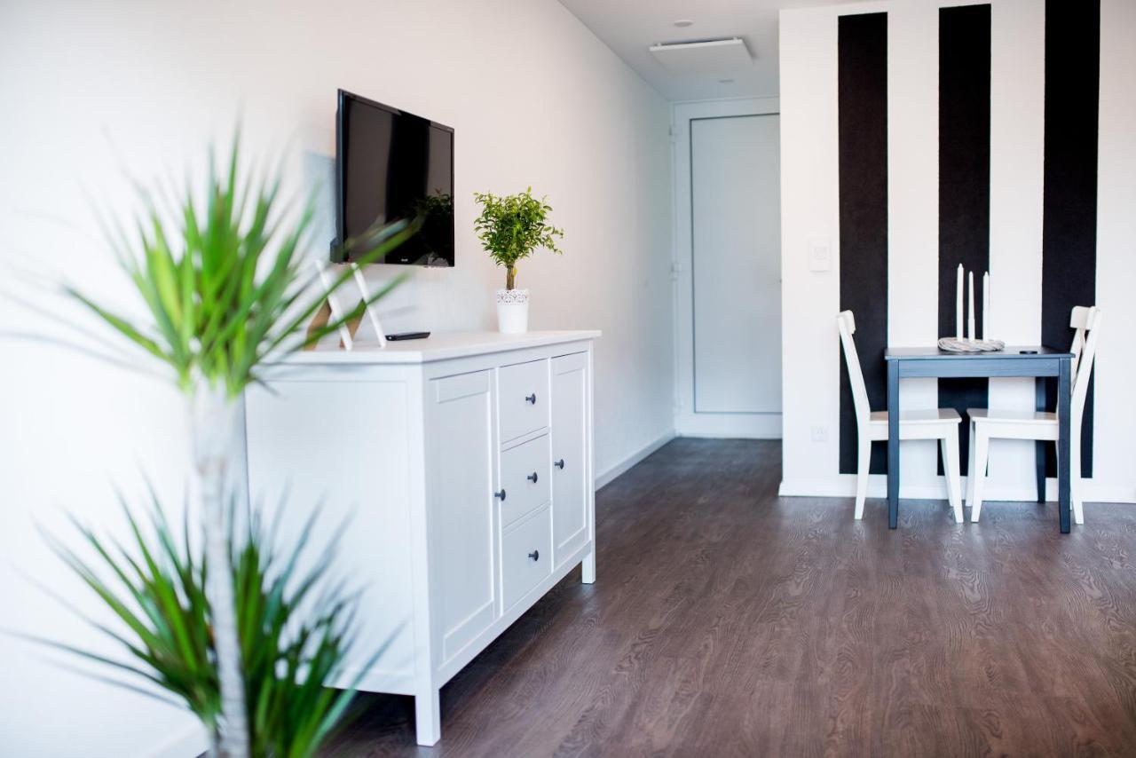 Keller Apartment Зулц-ам-Некар Екстериор снимка
